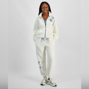 Madden Girl White Sherpa Jogger Set Star Accent